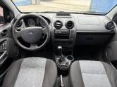FORD - FIESTA - 2013/2014 - Preta - R$ 30.500,00