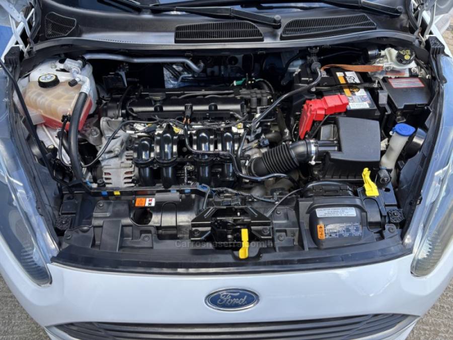 FORD - FIESTA - 2014/2015 - Branca - R$ 49.900,00
