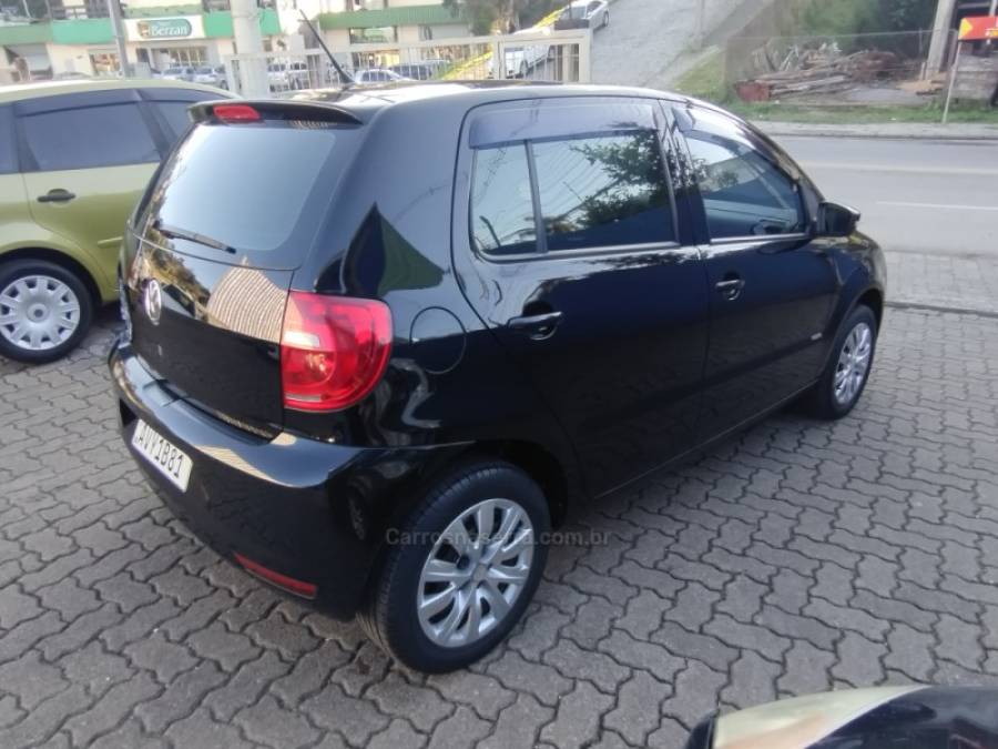 VOLKSWAGEN - FOX - 2012/2013 - Preta - R$ 35.000,00
