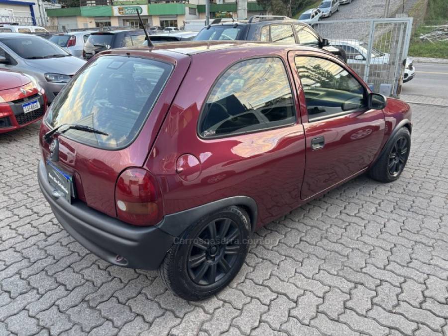 CHEVROLET - CORSA - 1997/1997 - Vermelha - R$ 18.500,00