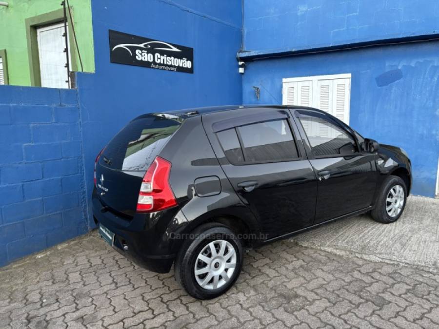 RENAULT - SANDERO - 2013/2013 - Preta - R$ 29.900,00