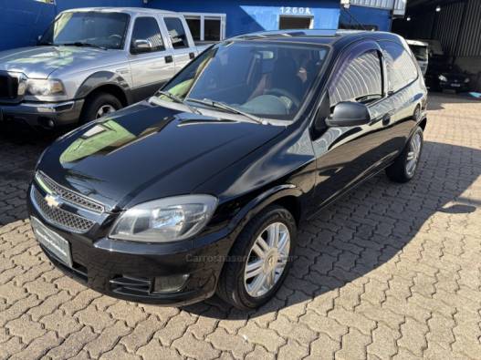 CHEVROLET - CELTA - 2013/2014 - Preta - R$ 27.500,00