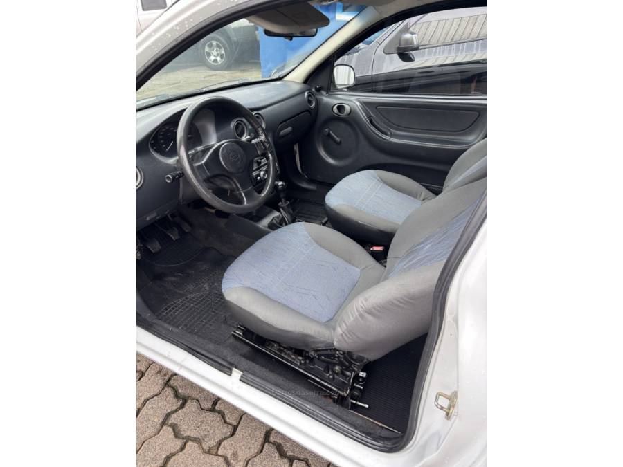 CHEVROLET - CELTA - 2004/2005 - Branca - R$ 16.500,00