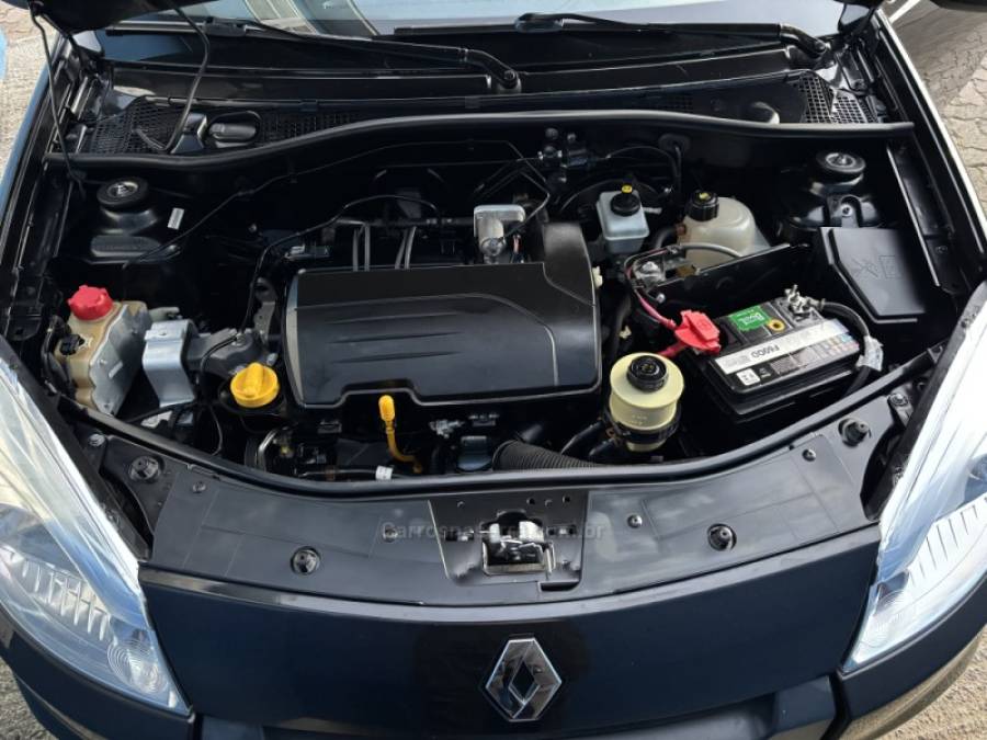 RENAULT - SANDERO - 2013/2013 - Preta - R$ 29.900,00