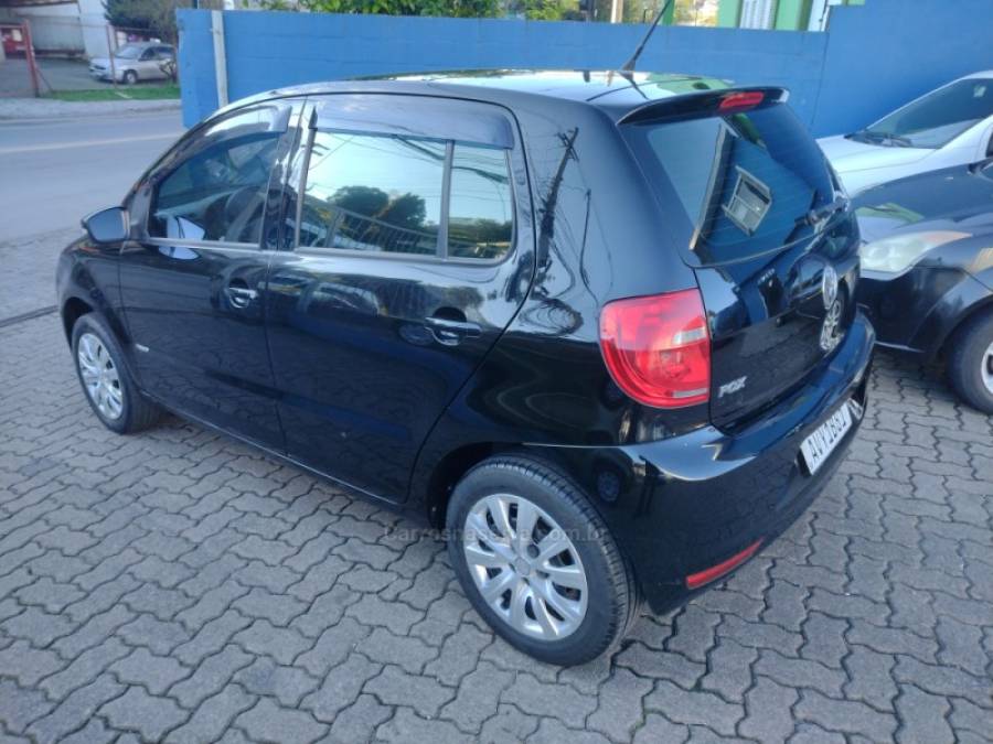 VOLKSWAGEN - FOX - 2012/2013 - Preta - R$ 35.000,00