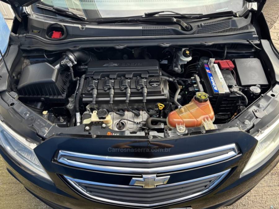 CHEVROLET - ONIX - 2013/2013 - Preta - R$ 42.900,00