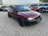 CHEVROLET - CORSA - 1997/1997 - Vermelha - R$ 18.500,00