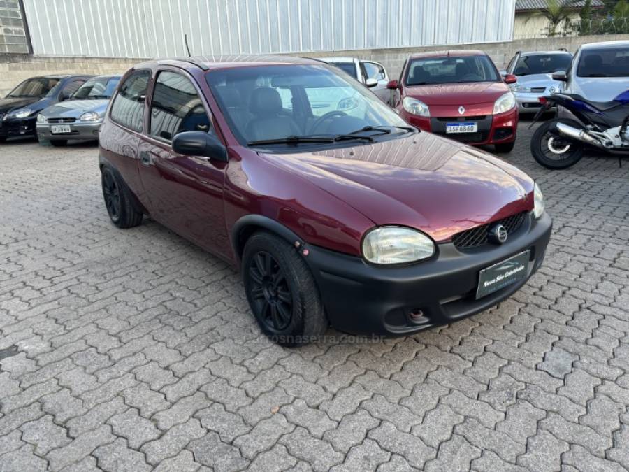 CHEVROLET - CORSA - 1997/1997 - Vermelha - R$ 18.500,00