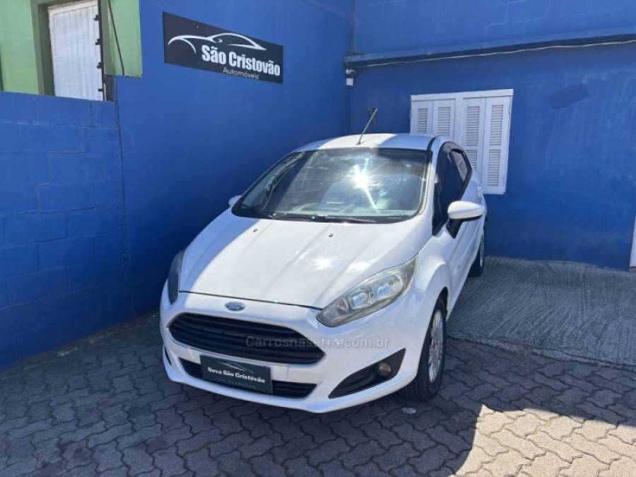 FORD - FIESTA - 2014/2015 - Branca - R$ 49.900,00